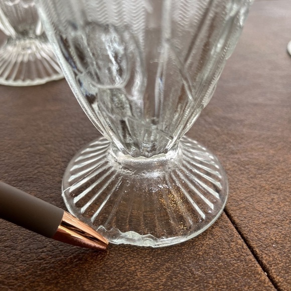 Tumblers with Iris’ and Herringbone Design Set of 4 - Picture 12 of 13